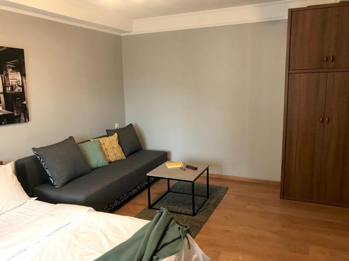 Apartment Olympyska On Velyka Vasylkyvska 45 Kiev Eksteriør bilde